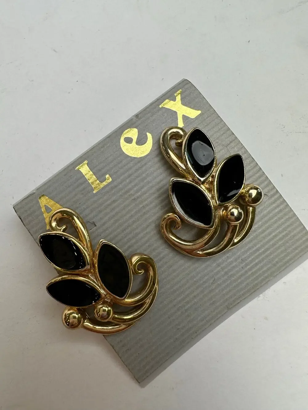 Vintage Alex Goldtone + Black Enamel Earrings 90s 1